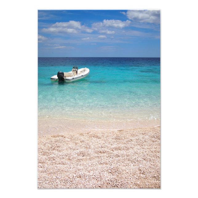 Speedboat im Foto des blauen Meeres (Vorne)