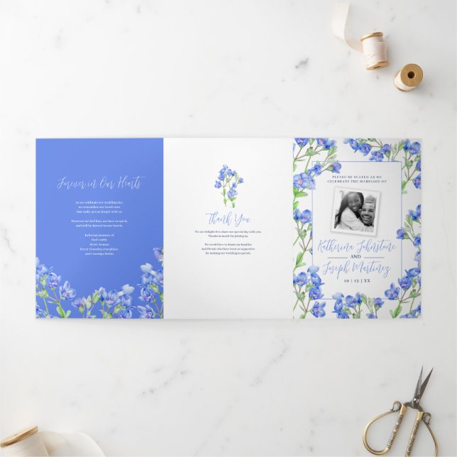 Speedwell Blue Botanical Blume Hochzeit Dreifach-gefaltete Programmkarte (Außenbereich)