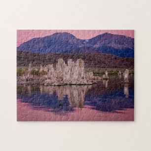 Spektakulärer Mono Lake im Schatten