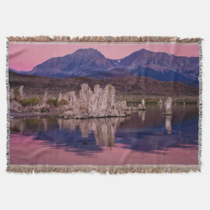 Spektakulärer Mono-See im Schatten Decke