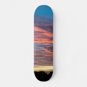 Spektakulärer Sonnenuntergang Kakadu Australien la Skateboard