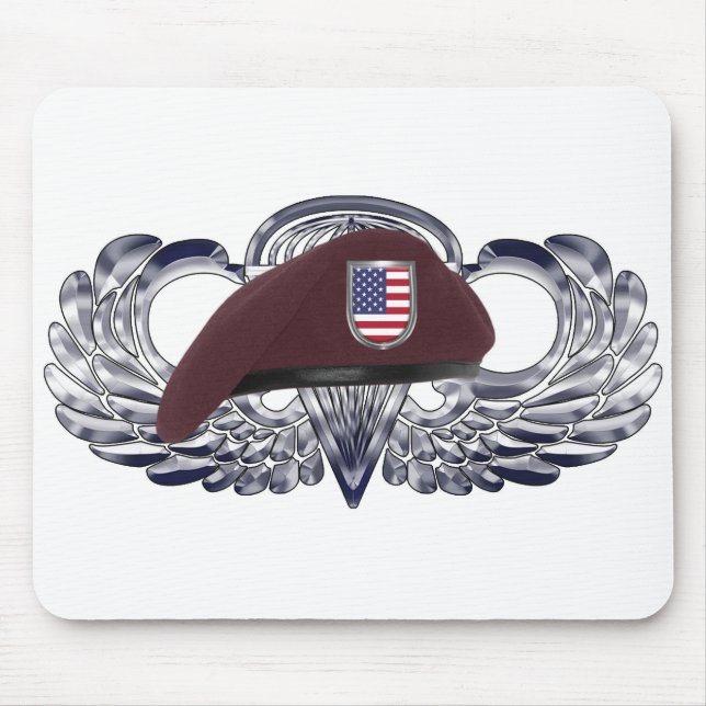 Speziell für Im Flugzeug Flügel konzipiertes Beret Mousepad (Vorne)