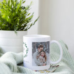 Spezielle Kränengrün, benutzerdefinierte Monogram- Kaffeetasse<br><div class="desc">Personalisieren Sie diese Tasse mit Ihrem Text und Foto(en),  um ein einmaliges Geschenk zu erstellen! Editierbar für jede Farbe Ihrer Wahl. Entworfen von Berry Berry Sweet,  Moderne Stationery und Personalisierte Geschenke. Besuchen Sie unsere Website unter www.berryberrysweet.com ,  um unsere vollständigen Produktlinien zu sehen.</div>
