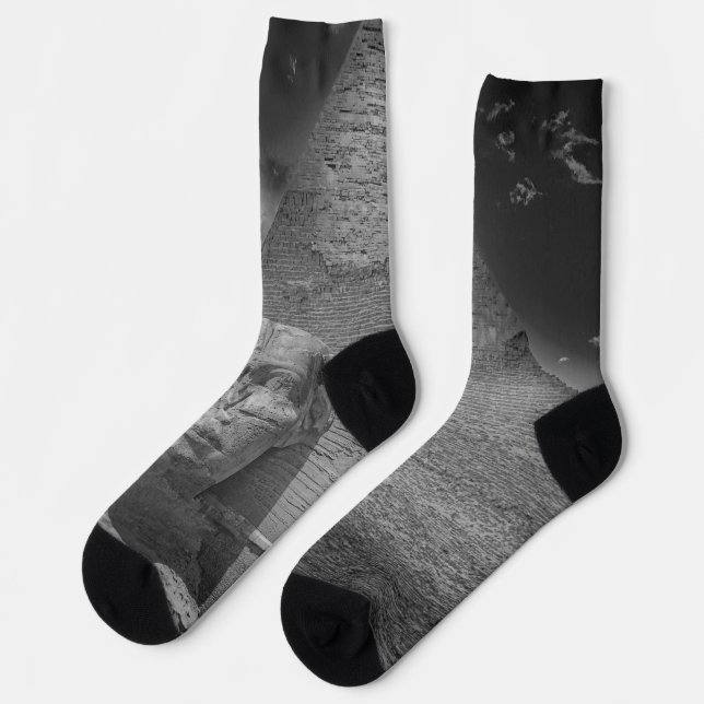 SPHINX UND PYRAMID SOCKEN (Linkes Detail)