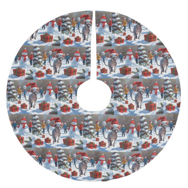 Sphynx Cat läuft im Schnee mit Weihnachtsmütze Polyester Weihnachtsbaumdecke (Vorderseite)