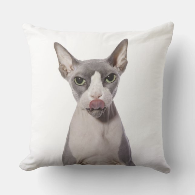Sphynx Katze mit der Zunge heraus Kissen (Vorderseite)