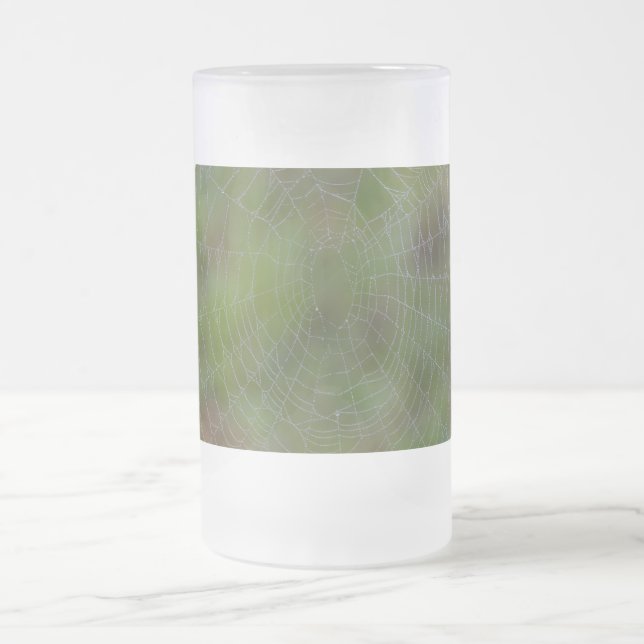 Spiderweb mit Droplets Mattierte Glass Bier Tasse (Mittel)