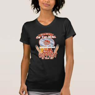 Spiegel an der Wand T-Shirt
