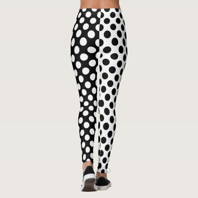 Spiegel-Gegenteil-Schwarzweiss-Tupfen Leggings (Rückseite)