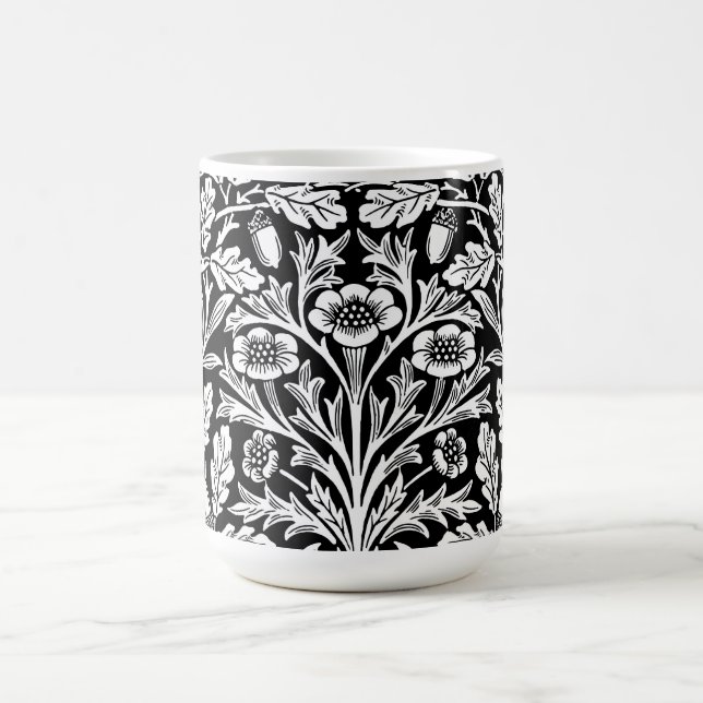 Spiegelkernen und Eiche Blätter Schwarz & Weiß Kaffeetasse (Mittel)