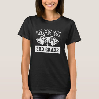 Spiel auf 3. Stufe des Gamers zurück zum Schullehr T-Shirt