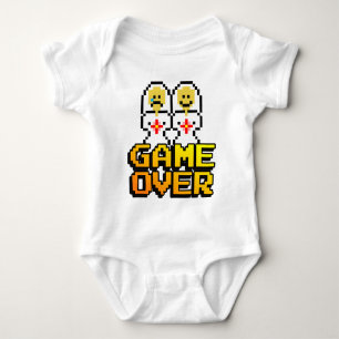 Spiel über die Ehe (Lesbisch, 8-Bit) Baby Strampler