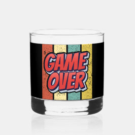 Spiel vorbei. whiskyglas