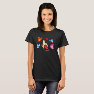 Spielbare Banane mit fliegenden Schmetterlingen T-Shirt