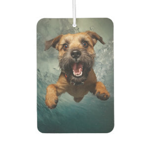 Spielelustiger Hund Schwimmt Unterwasser Design Autolufterfrischer