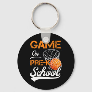 Spielen vor dem Basketball am ersten Schultag Schlüsselanhänger