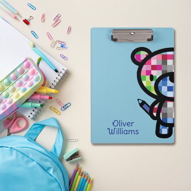 Spielender Bärenkind Individuelle Name Klemmbrett (Von Creator hochgeladen)