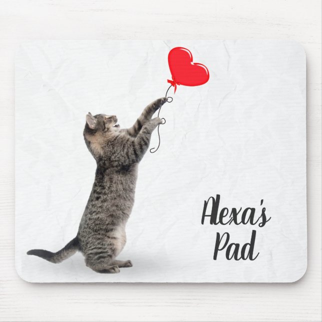 spielerische Tischkatze mit Herzballon Mousepad (Vorne)