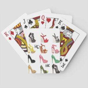 Spielkartenschuhe für ihren weißen Rücken Spielkarten