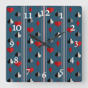 Spielkartensymbole. Für Pokerliebhaber. Quadratische Wanduhr
