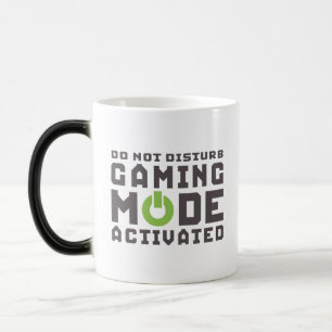 Spielmodus aktivierte Gamers und Geek-lustige Verwandlungstasse
