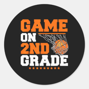 Spielspass auf Basketball der zweiten Klasse Runder Aufkleber