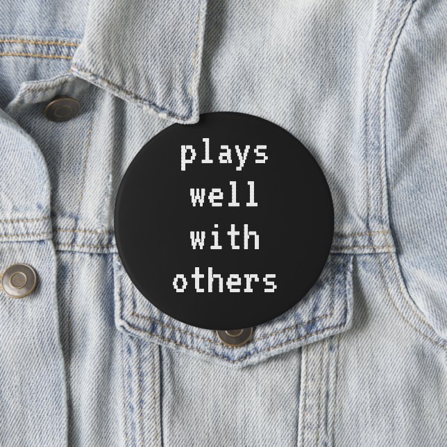 Spielt gut mit anderen Gamer Button (Beispiel)