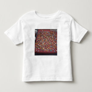Spielzeug im Verkehr. Mexiko-Stadt. Kleinkind T-shirt
