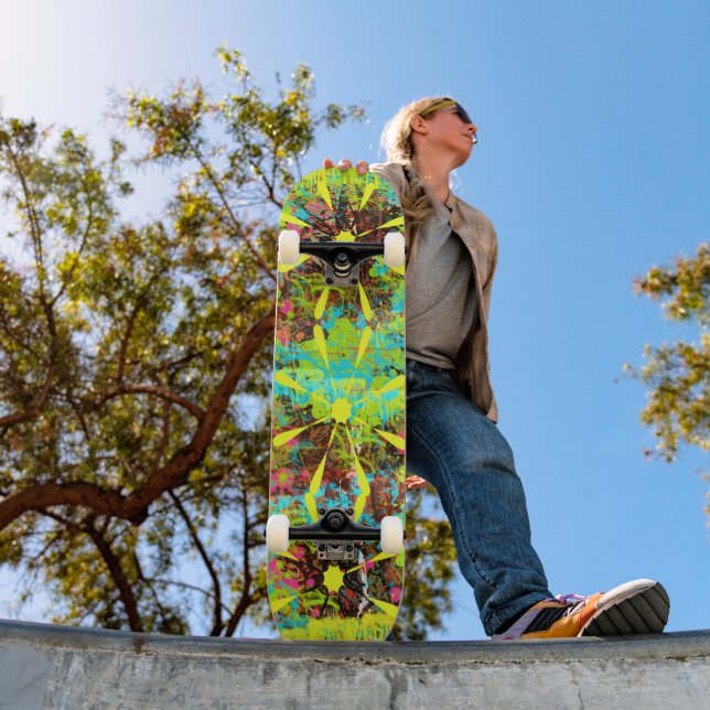 Spilt Paint Skateboard (Außenbereich 1)