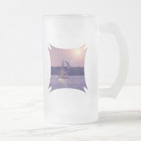 Spinnaker-Segelboot-mattierte Bier-Tasse