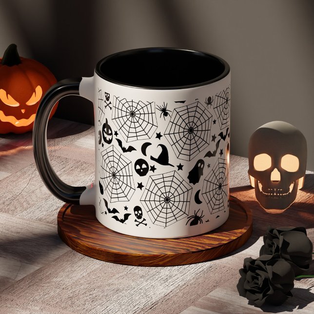 Spinnennetze Halloween Spooky Tasse (Spiderwebs Halloween Spooky Mug)