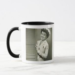 Spionierende Krankenschwester Tasse