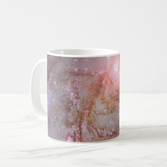 Spiralgalaxie M83, Ablaze mit Sternenbildung. Kaffeetasse (Vorderseite Links)