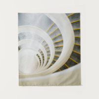Spiralschwarz-weiße Treppe