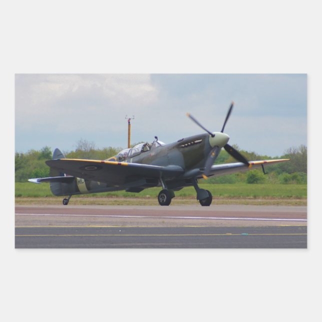 Spitfire nach Landung Rechteckiger Aufkleber (Vorderseite)