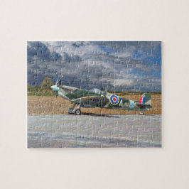 Spitfire unter Sturm-Wolken