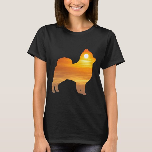 Spitz Hund Silhouette Sunrise T-Shirt (Vorderseite)