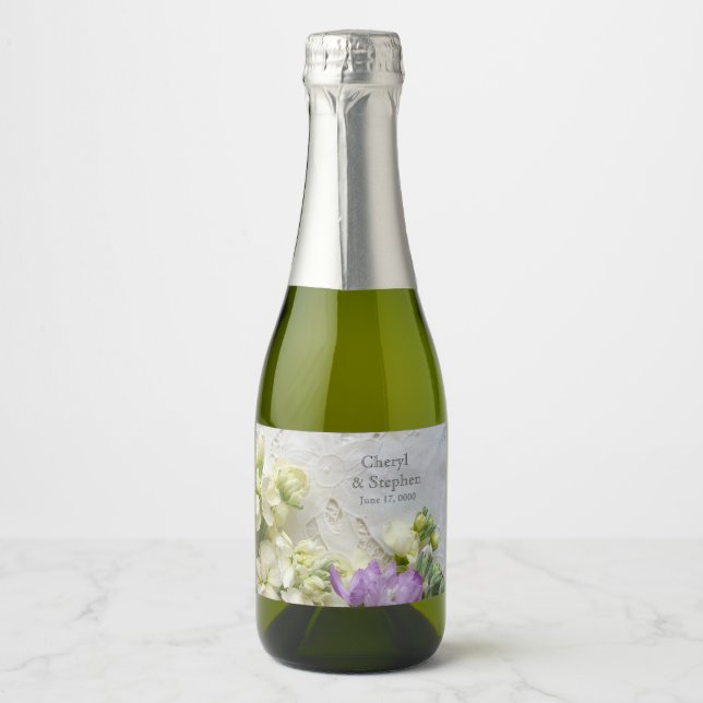 Spitze mit lila und weißen Blume (Vorderseite)