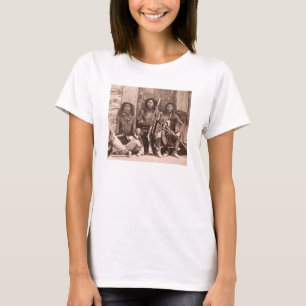 Spokane-Amerikanische Ureinwohner, 1861 (b/w-Foto) T-Shirt