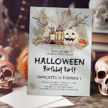 Spooktacular Kids Halloween Geburtstagseinladung Einladung<br><div class="desc">Intrigen Sie Ihre Gäste mit diesen lustigen Halloween-Geburtstagsfeiern. Rustikal charmant mit ausgewaschtem Hintergrund, lebendigen Wasserfarbenkürbissen, geheimnisvollen Spinnweben und Fledermäusen, begleitet von Blumenakzenten und fantasievollen Tränendesigns. Eine moderne und spoktaculare Kindergeburtstagsvorlage, die genauso einfach zu personalisieren ist wie aufregend. Erhöhen Sie Ihr Festspiel und ließ Sie den unvergesslichen Geburtstagsbash mit diesen verzaubernden...</div>