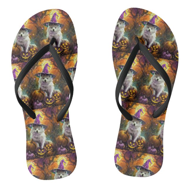 Spooky American Eskimo Halloween Hexe und Pumpkin Flip Flops (Fußbett)