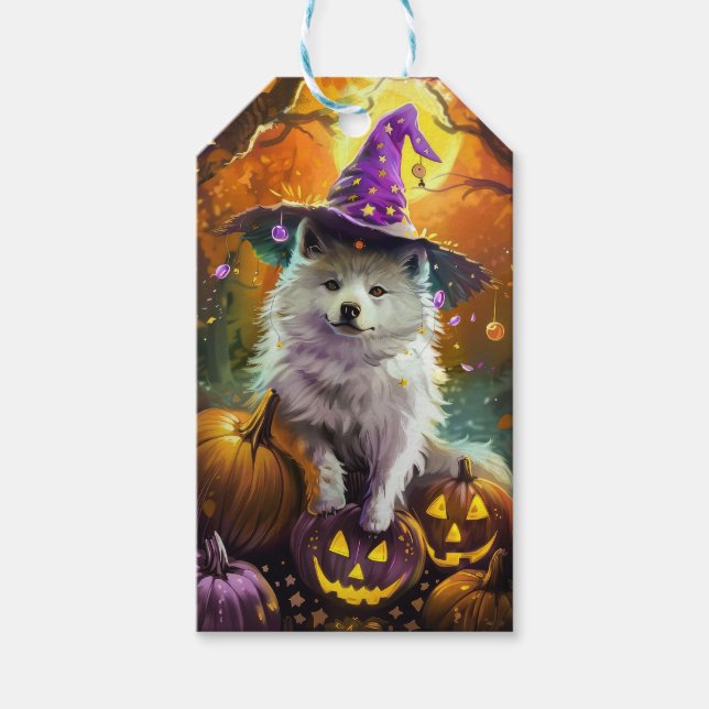 Spooky American Eskimo Halloween Hexe und Pumpkin Geschenkanhänger (Vorderseite)