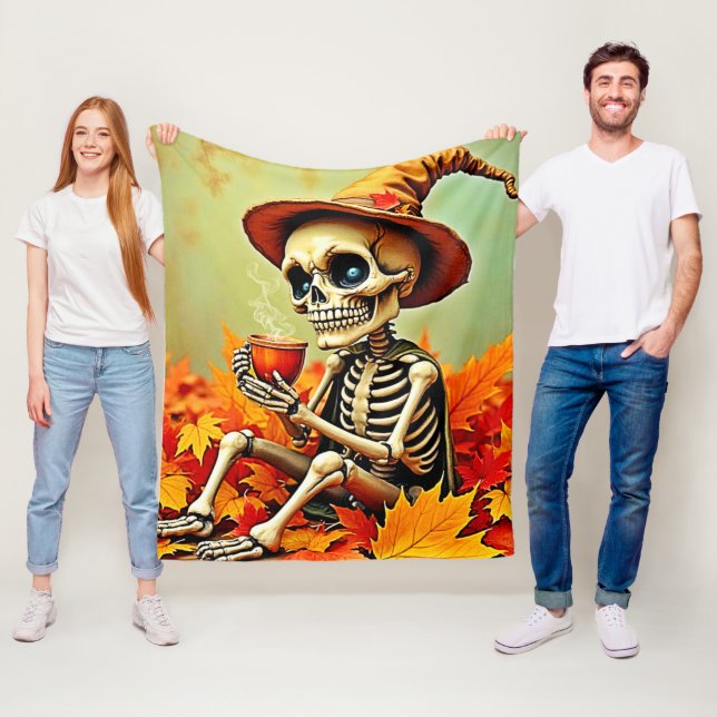 Spooky Autumn Skeleton's Coffee Break Design Fleecedecke (Beispiel)