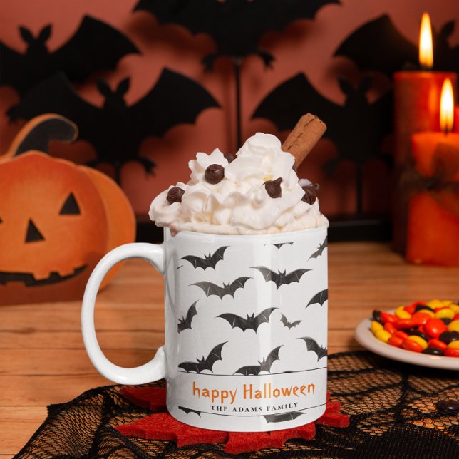 Spooky Bats Personalisiert Happy Halloween Kaffeetasse (Von Creator hochgeladen)