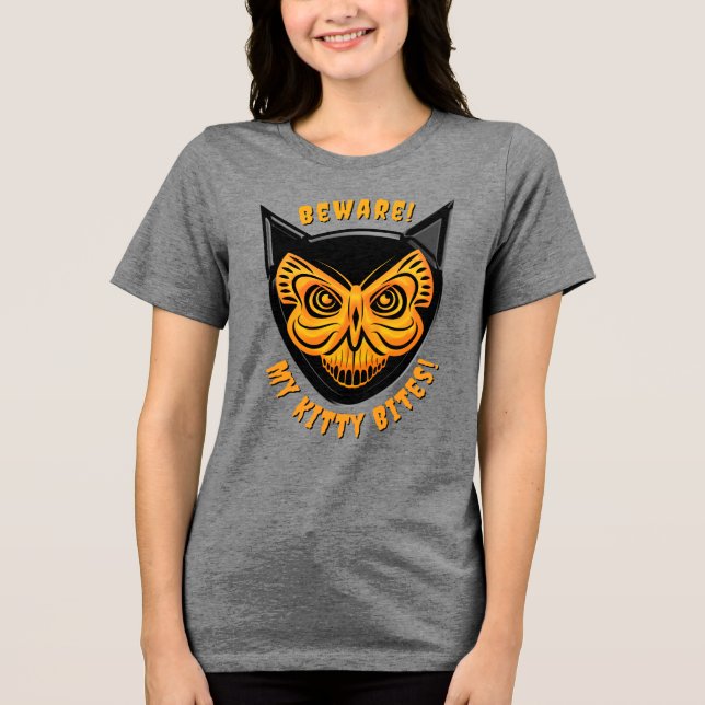 Spooky Black Cat Butterfly Skull Tri-Blend Shirt (Vorderseite)