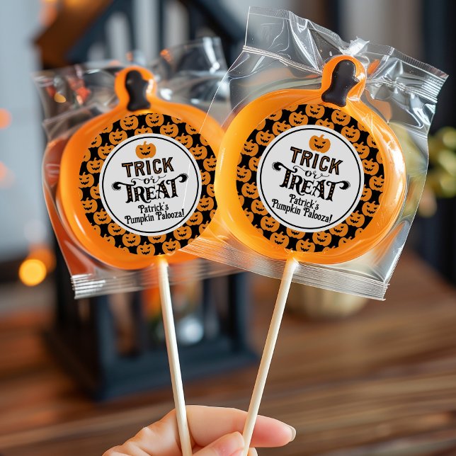 Spooky Black Orange Pumpkin Boy Halloween Geburtst Runder Aufkleber (Von Creator hochgeladen)