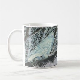 Spooky Buzzard auf der Tasse Zweig