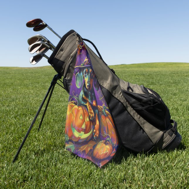 Spooky Dackel Halloween Hexe und Kürbis Golfhandtuch (Gras)