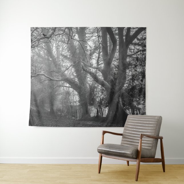 Spooky Forest Black and White Fotografy Wandteppich (Beispiel (Horizontal))