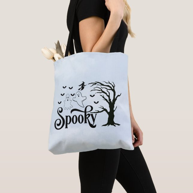 Spooky Ghosts Bats Blue Sky Wolken Halloween Tasche (Von Nahem)